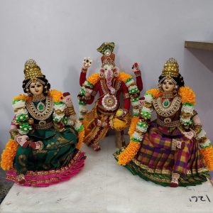 Ganpathy with Siddhi Buddhi