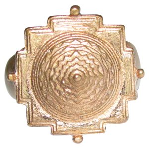 Aadhyathmik Aimpon Panchaloha Panchdathu Sri Yantra Angooti Panchalogam Maha Meru Modhiram - S965868