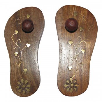 Charan Padukas in Wood For Puja 5 Inch - S954398