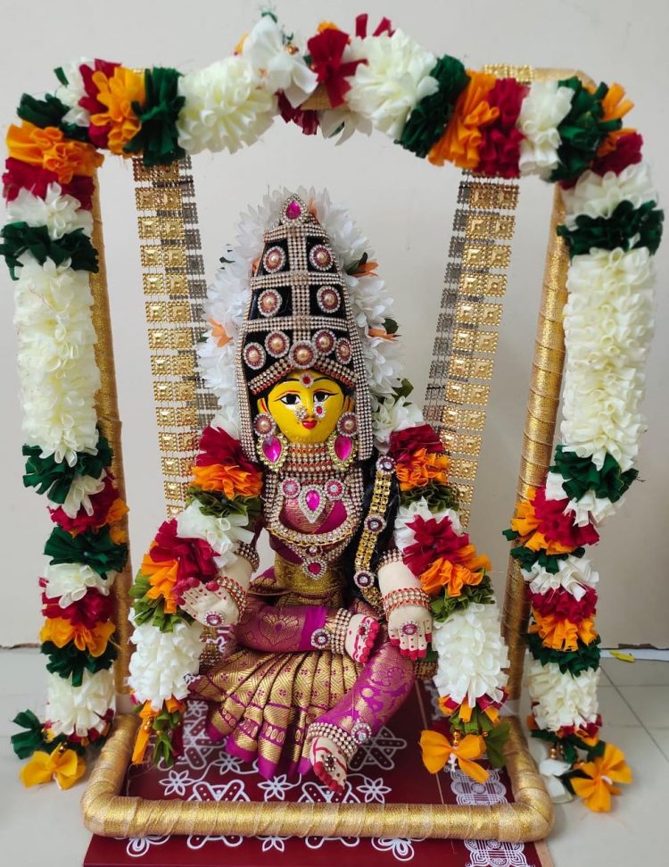 Varamahalakshmi Doll in Jhula 14" - Image 3