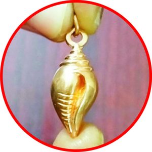 S9038-75 – Aadhyathmik Vishnu Sankh Shank Panchaloha Kavach Aimpon Dollar Panchalogam Locket Panchdathu Pendant 1inch 10grams